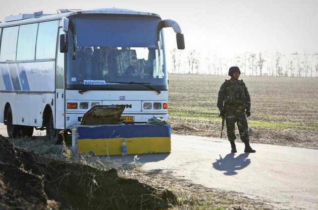 Пассажиропоток между оккупированной и свободной частями Донецкой области упал на 90 %