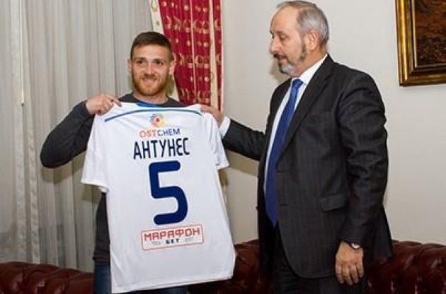 Антунеш буде грати під п&#039;ятим номером