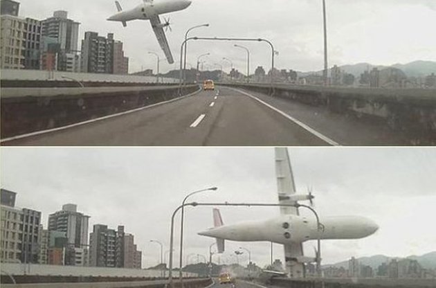 У Тайвані літак впав у річку, щонайменше 12 людей загинули