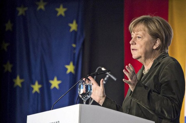 Меркель считает, что нужно выработать шаги для выполнения минских договоренностей