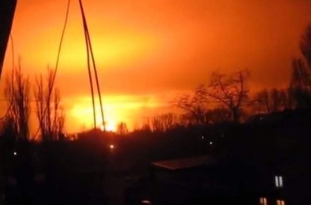 В СНБО связали мощный взрыв в Донецке с неудачно выброшенным окурком