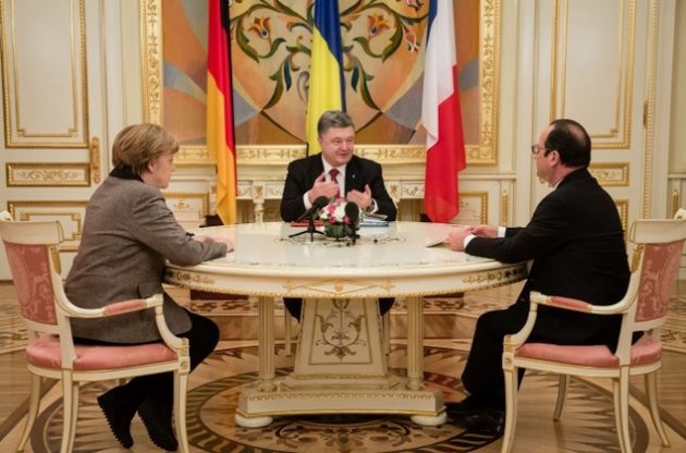 Порошенко, Меркель і Олланд напрацювали спільні пропозиції щодо реалізації мінських угод