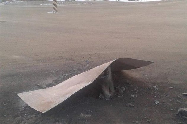 В соцмережах поширюються фото реактивних снарядів, що не розірвалися, на вулицях Луганська