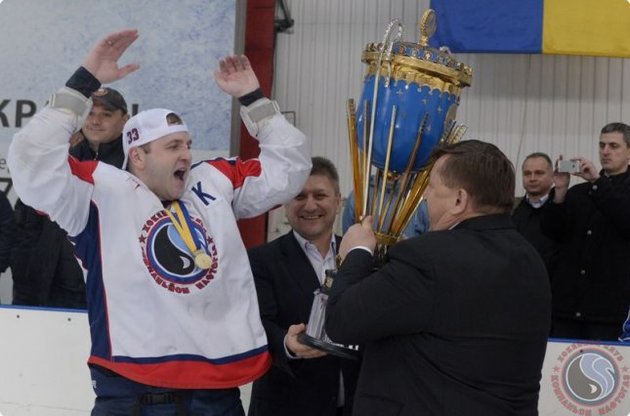 Команда из Харькова собрала на хоккейный чемпионат самый звездный состав