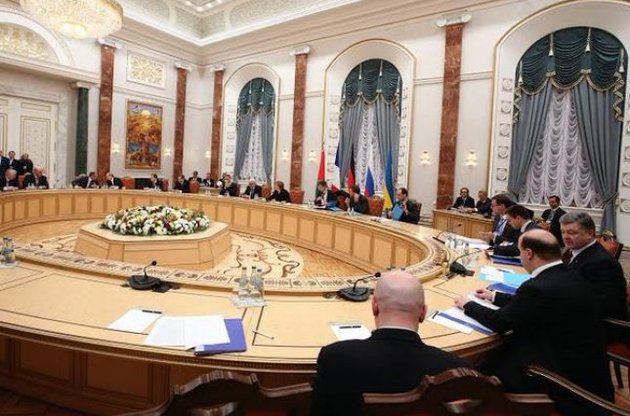Порошенко покидал встречу в Минске для переговоров с Генштабом
