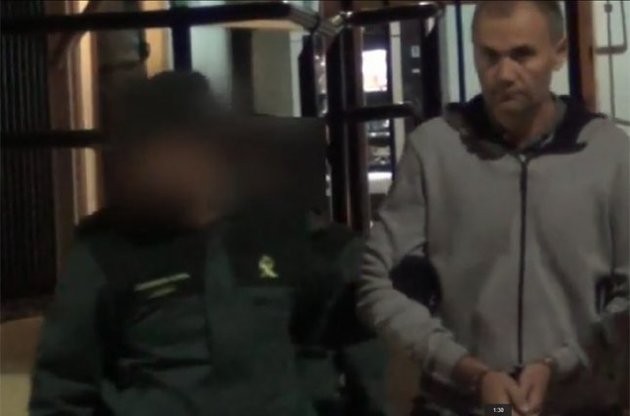 Колобова задержали в кроссовках и спортивной куртке