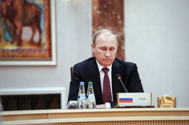 Путін наступатиме в Україні, поки Захід буде бігати перед ним навшпиньки – The Guardian