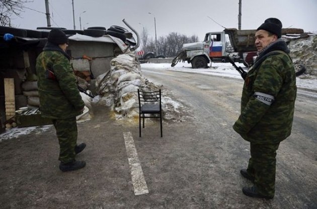 Боевики "ЛНР" не выпустили женщин и детей в неоккупированную Украину - российский волонтер