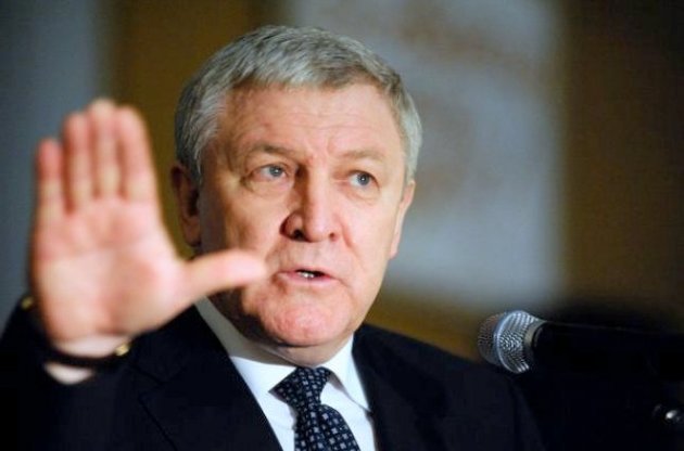 МИД просит Порошенко уволить посла в Беларуси Ежеля