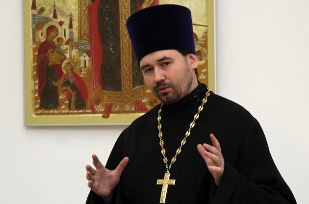 У Росії священику заборонили служіння через заклики до віруючих їхати воювати в Україну