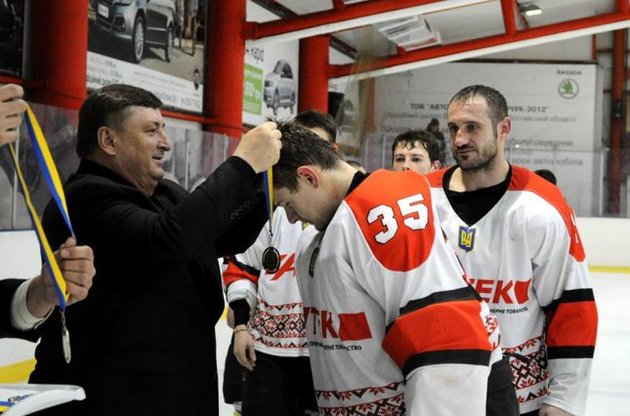 П'ятеро хокеїстів чемпіонату України викликані в національну збірну