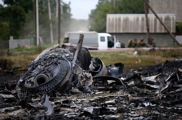 На месте катастрофы Boeing 777 в Украине нашли новые останки