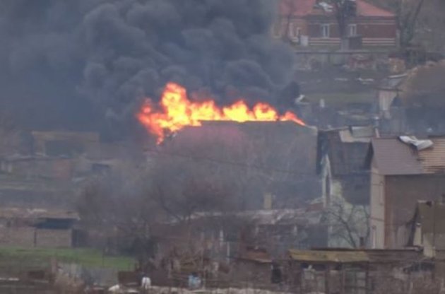 В Широкино под обстрел боевиков попали жилые дома - "Азов"