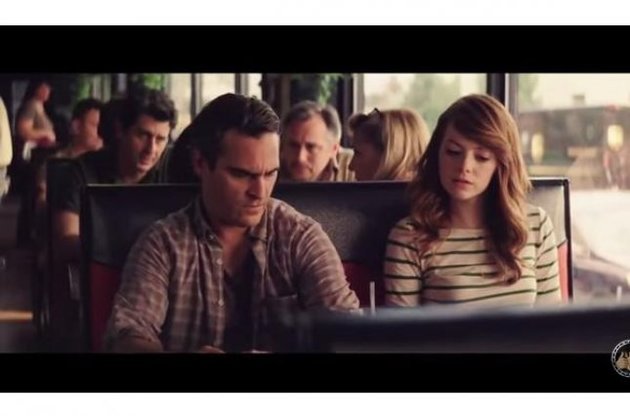 Главные роли исполняют с Эмма Стоун и Хоакин Феникс