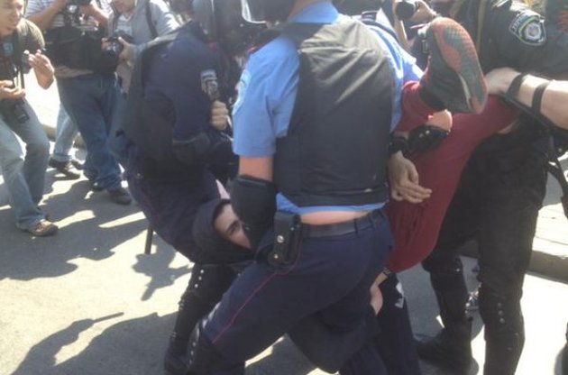 Из-за потасовки на митинге коммунистов в Киеве задержаны 19 человек - МВД
