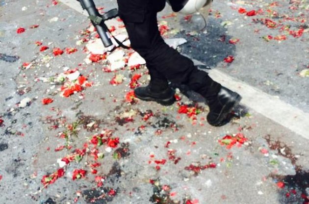 В Стамбуле полиция разогнала массовую акцию протеста, в ход пошли водяные пушки и слезоточивый газ