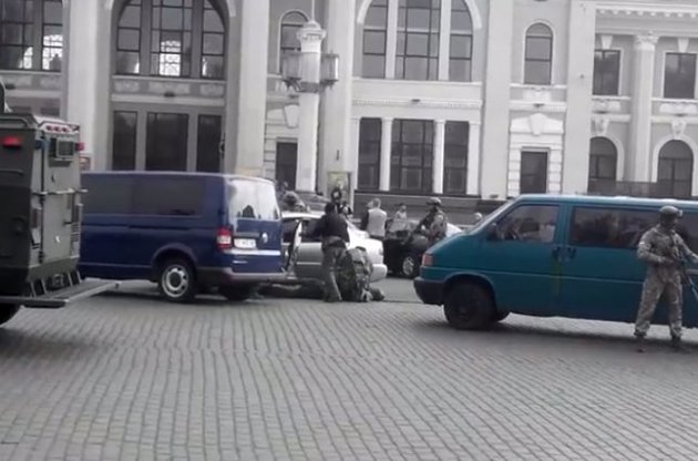 В сети появилось видео захвата бойцами "Альфы" сепаратистов в Одессе