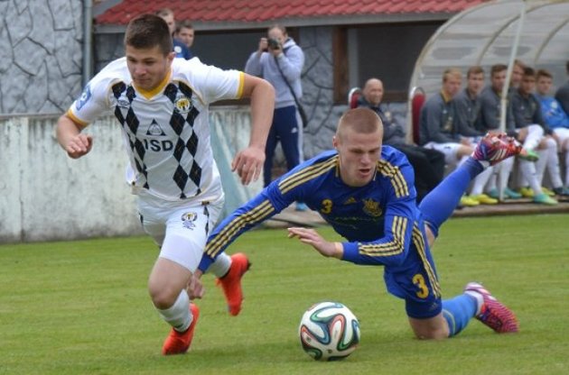 Динамовец Никита Бурда - лидер защиты молодежной сборной