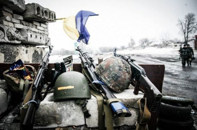 За добу в зоні АТО загинули троє українських військових, 12 поранено