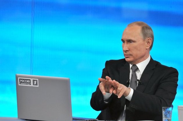 Путин заявил, что коррупционный скандал из-за ЧМ-2018 "России не касается"