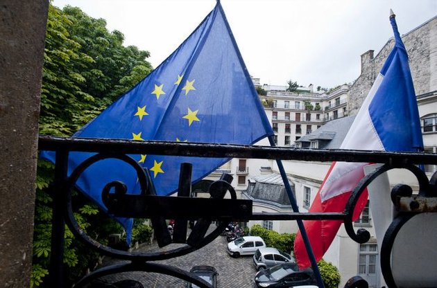 Во Франции "Национальный фронт" предложил провести референдум о выходе из ЕС