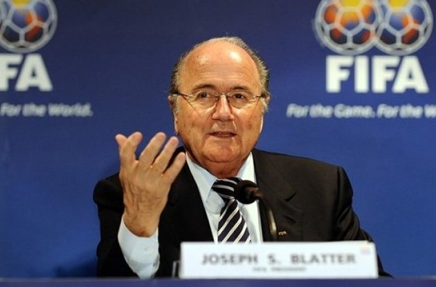 Блаттер уходит в отставку с поста президента ФИФА