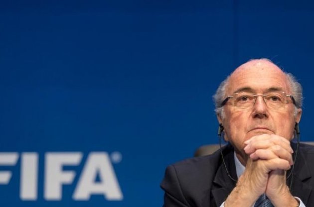 Блаттер не ощущает доверия со стороны футбольного мира