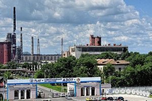 Яценюк погрожує націоналізувати азотні заводи Фірташа за борги