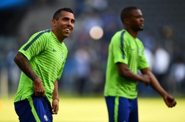 Тевес награв більше всіх хвилин