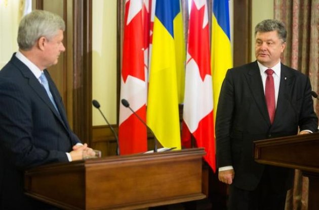 Україна домовляється з Канадою про десятирічні мультивізи