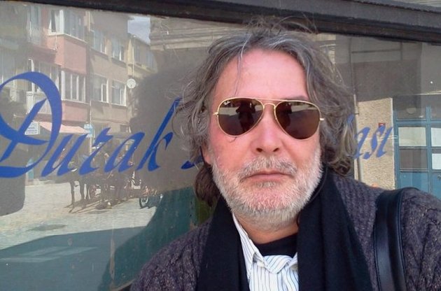 "В "своих" разочаровываться тяжелее", - пишет Орлов