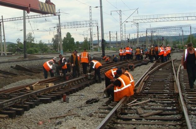 Терористи підірвали залізницю в Донецькій області