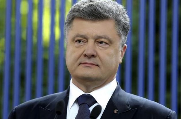 Порошенко: Россия избрала иную тактику, чем идти на Украину "в лоб"