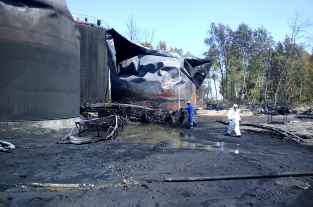 ВОЗ поможет оценить экологический ущерб от пожара на нефтебазе под Киевом