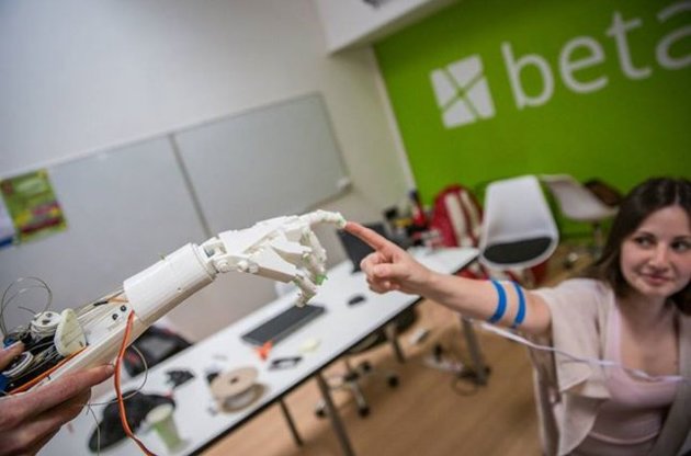 Вченим вдалося зробити прорив в області біонічного протезування