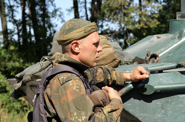 На Луганщині підірвався БМП, поранені двоє українських військових