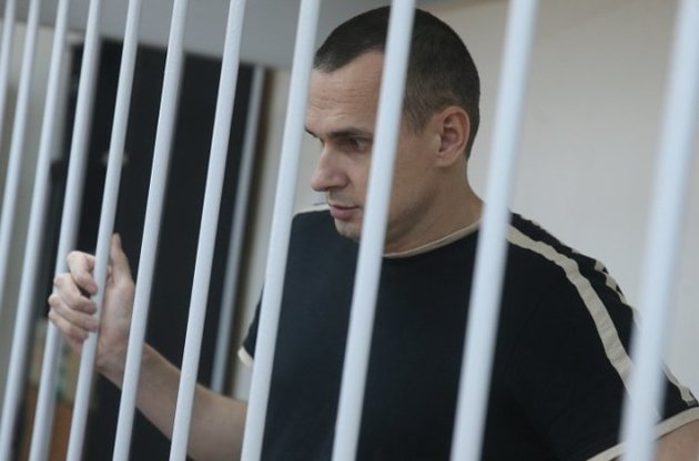 Справа українського режисера Сенцова надійшла у військовий суд Росії