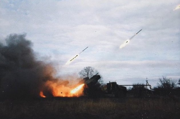 Бойовики випустили 55 реактивних ракет з "Градів" по позиціях сил АТО