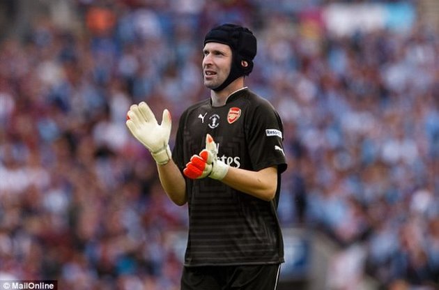 Чех будет играть в шлеме до конца карьеры