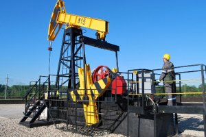 Нефть Brent приближается к $ 65 за баррель