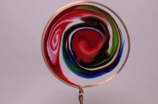 В космосе вода превращается в шары