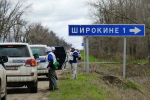 Боевики обстреляли Широкино из гранатометов и "Градов"