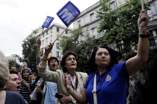 Греки на референдуме будут выбирать между СССР и деньгами ЕС – Bloomberg