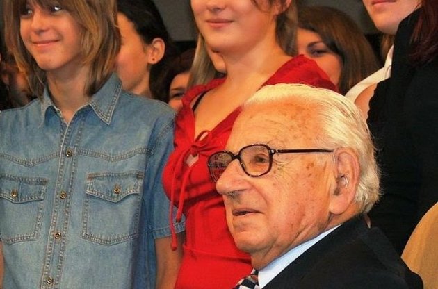За свою діяльність у часи Голокосту сер Вінтон отримав в пресі ім&#039;я &quot;Британський Шиндлер&quot;