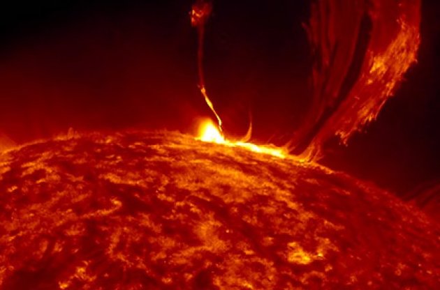 NASA показало захоплююче відео потужного спалаху на Сонці