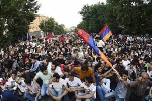 Протесты в Ереване: полиция задержала более 40 участников акции