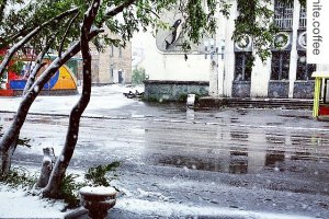 В разгар лета в российском городе Воркута выпал снег