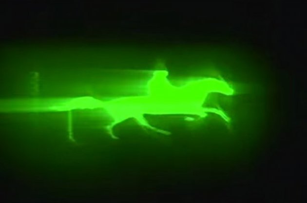 Галопуючий вершник у небі над Ноттінгемом