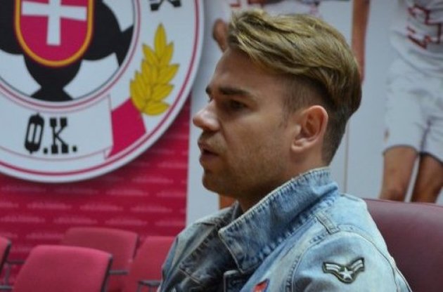 Бікфалві переїхав в Китай