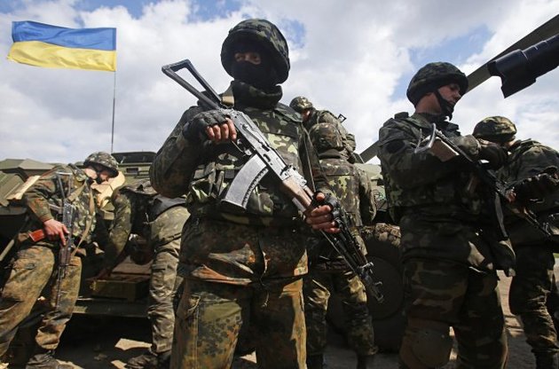 В результаті обстрілу Кримського поранені двоє українських військових